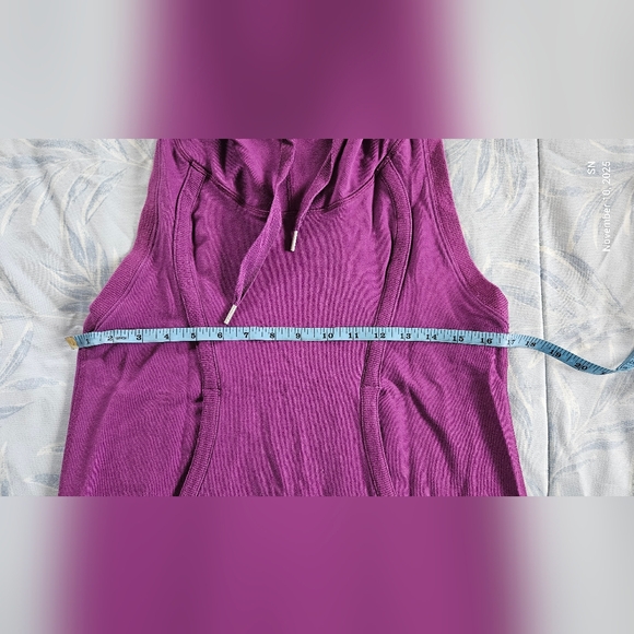 Lululemon halter hoodie - Picture 3 of 3